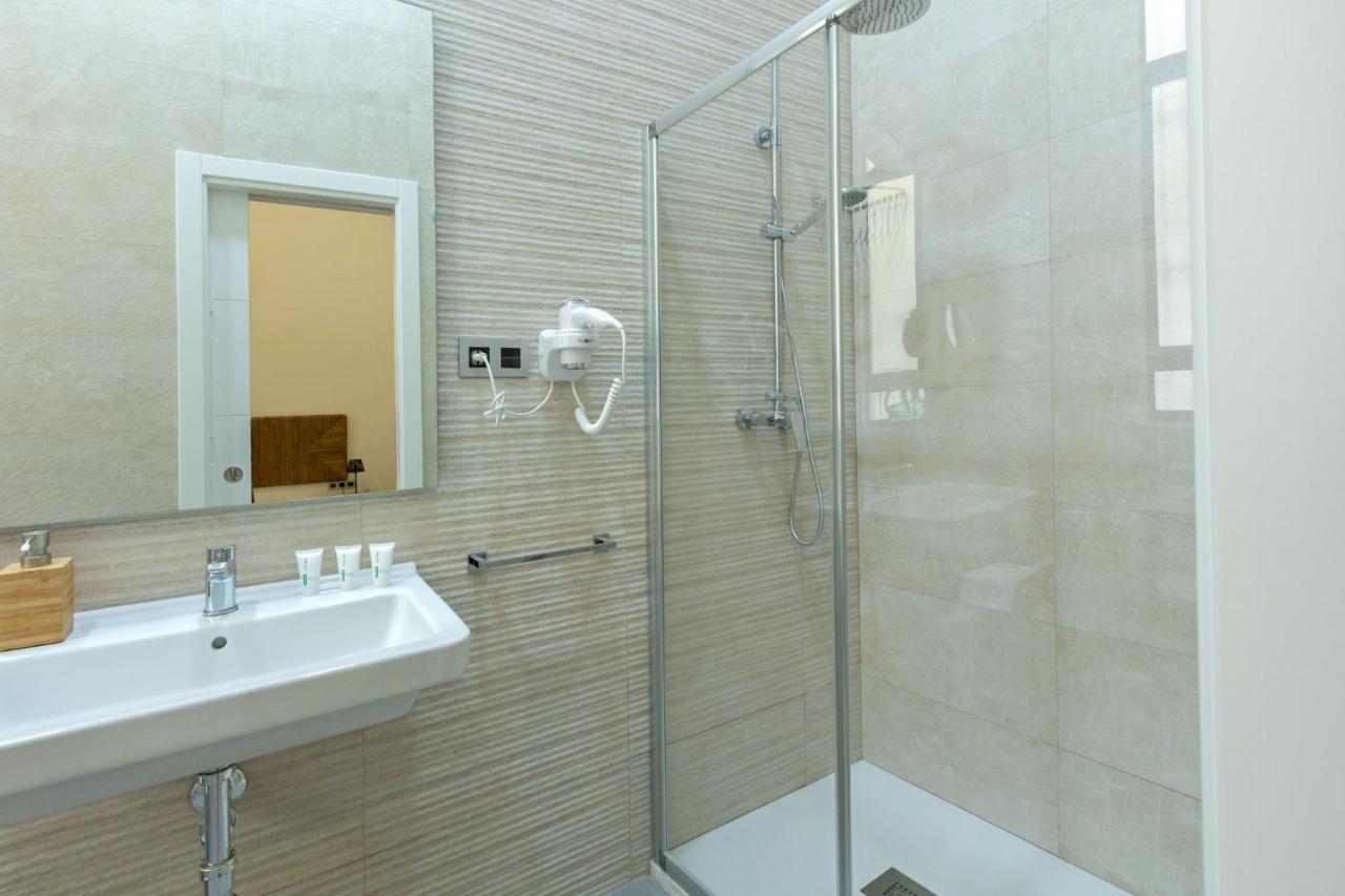 Nine O Clock San Agustin Suites Sevilla Exterior foto