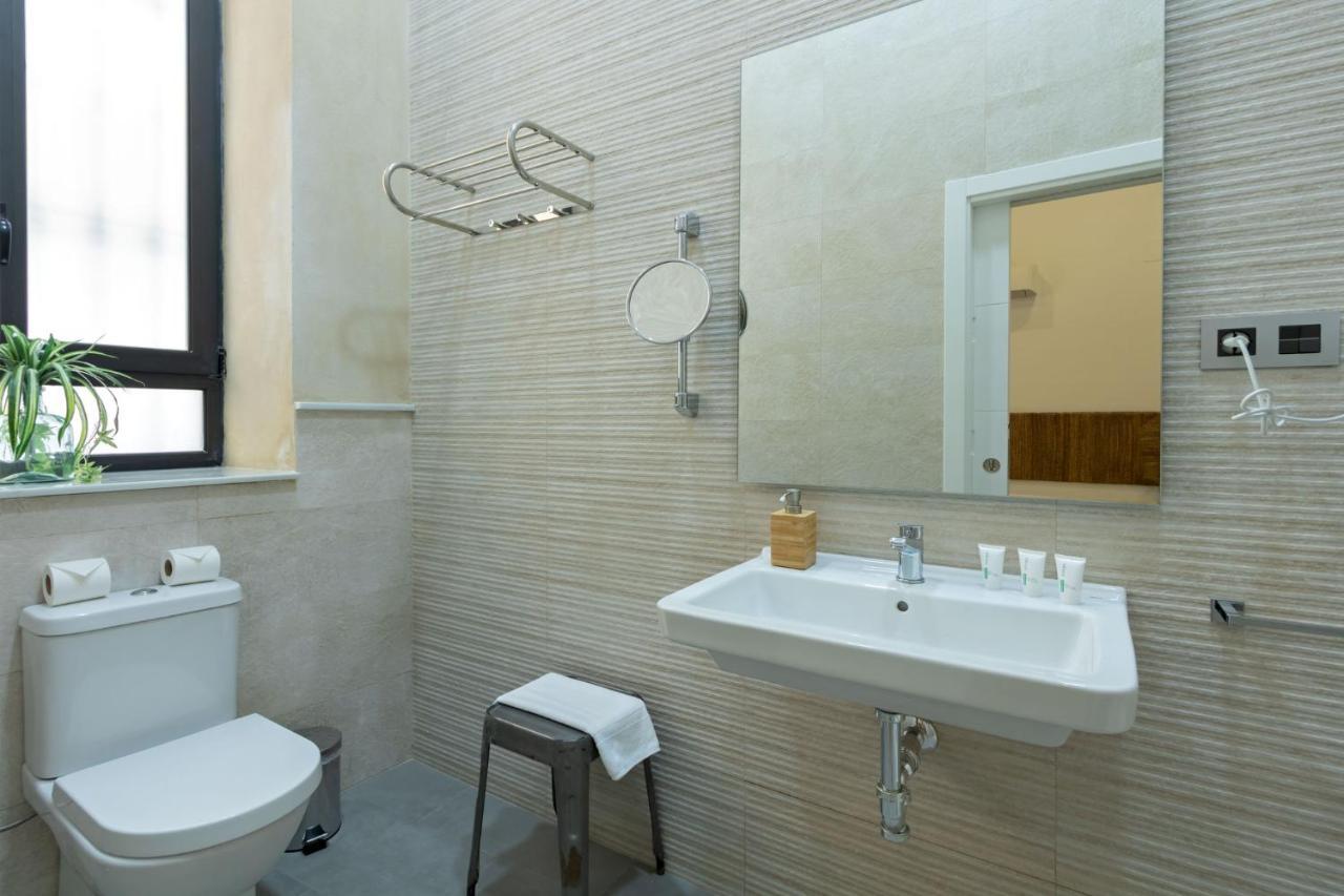 Nine O Clock San Agustin Suites Sevilla Exterior foto