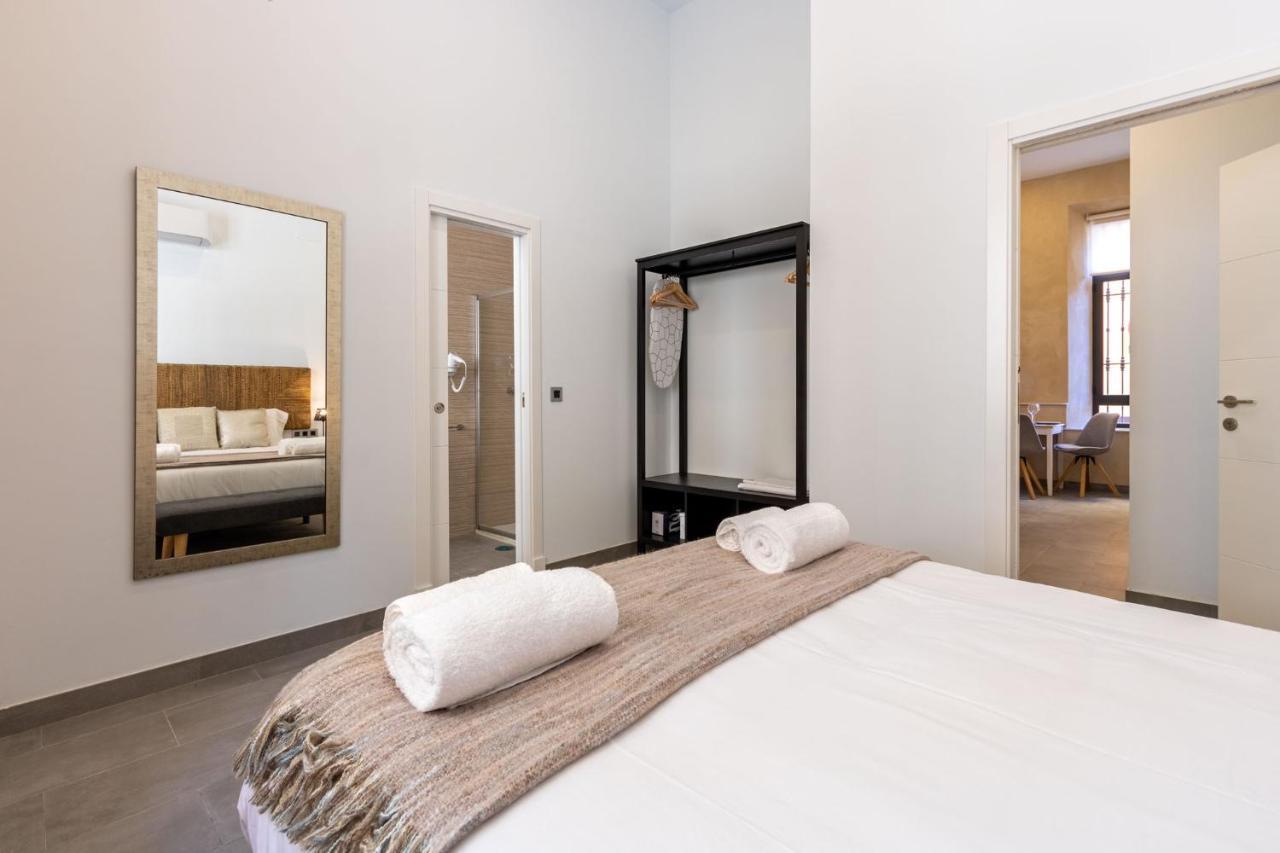 Nine O Clock San Agustin Suites Sevilla Exterior foto