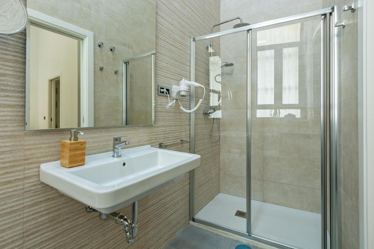 Nine O Clock San Agustin Suites Sevilla Exterior foto