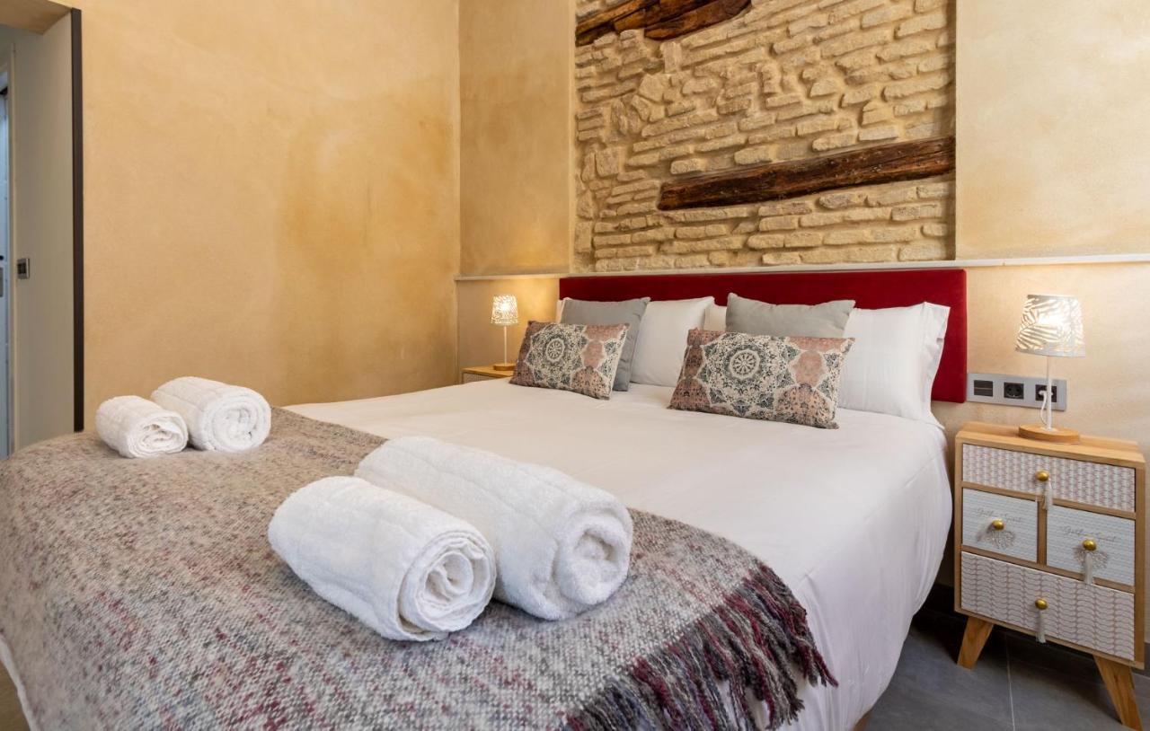 Nine O Clock San Agustin Suites Sevilla Exterior foto
